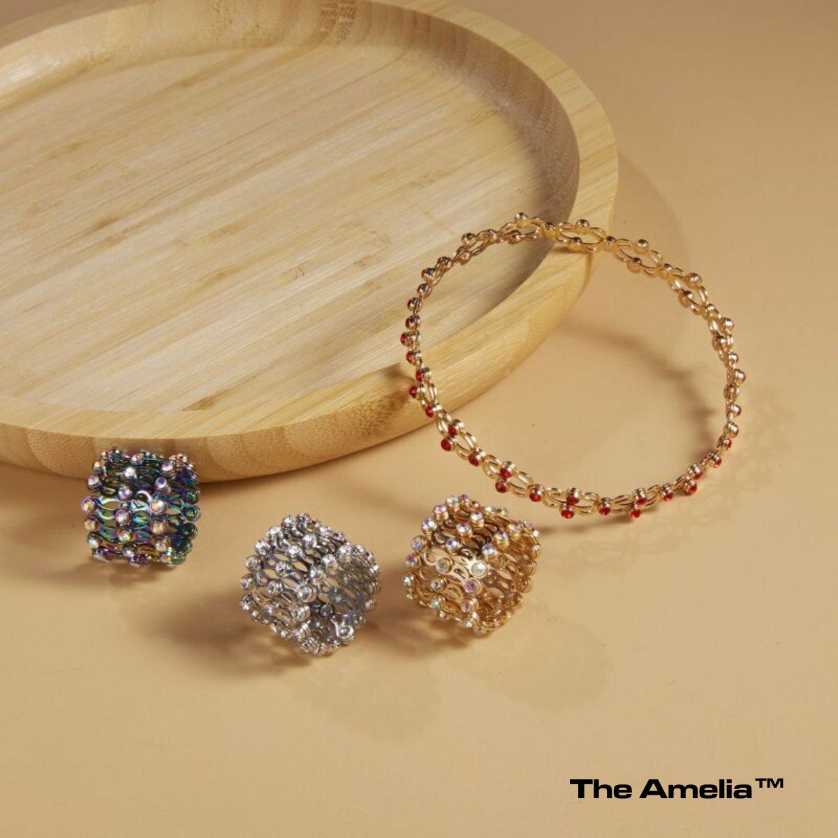 The Amelia™ Ring-to-Wrist